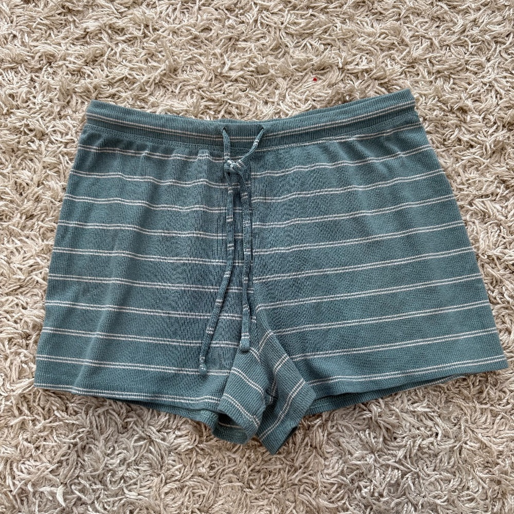 Womens colsie blue and white striped sleep shorts size medium